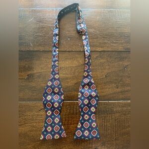 Geometric Patterned Bow Tie